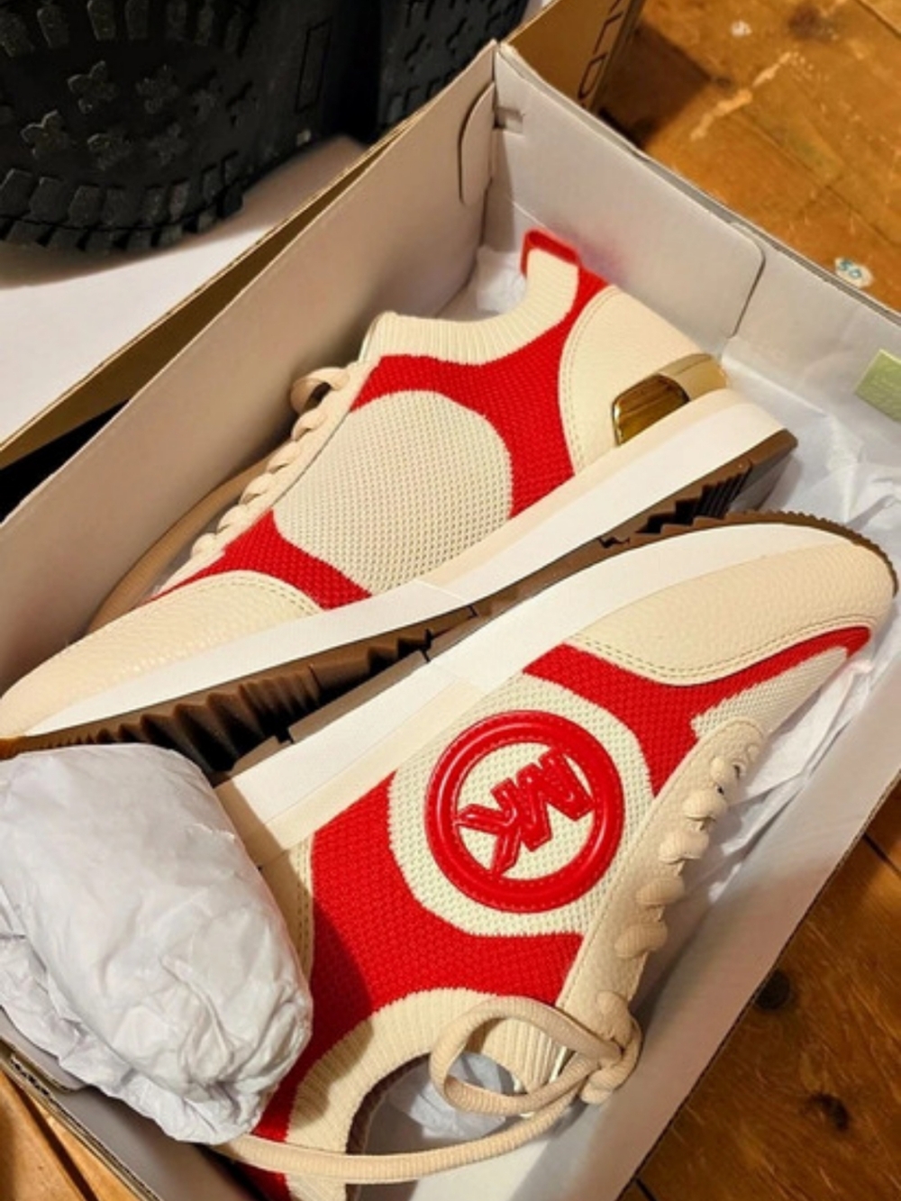 Keds Color Block Sneakers in Cream & Red Like New